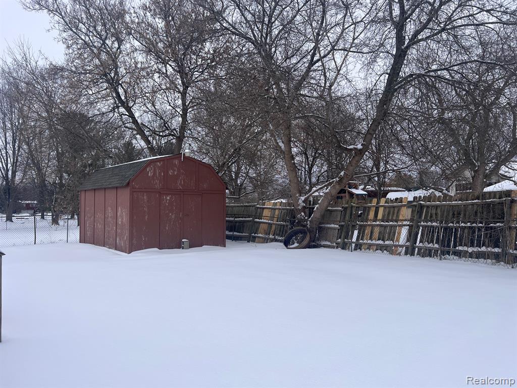 899 Oak Street, Lennon Vlg, MI 48449 — Photo 12