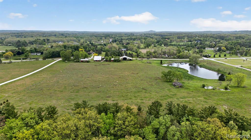 8103 Baldwin Road, Goodrich Vlg, MI — Photo 22