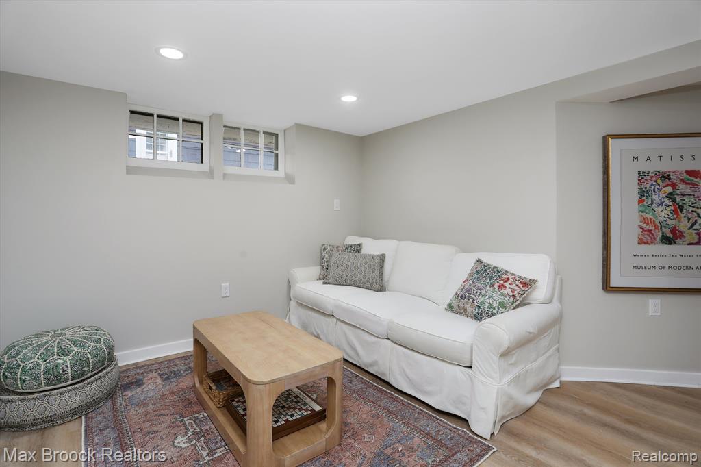 20 WOODSIDE PARK Boulevard, Pleasant Ridge, MI — Photo 21