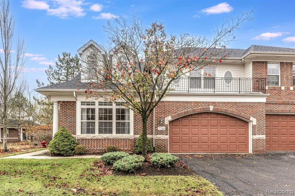 7246 Gateway Drive, West Bloomfield, MI — Photo 12