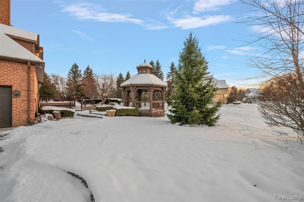 5744 Lochmoor Court, Rochester, MI 48306 — Photo 66