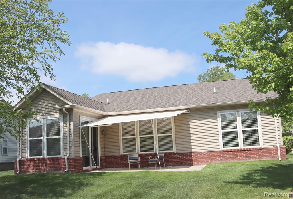 26489 Higgins Way, Flat Rock, MI 48134 — Photo 37