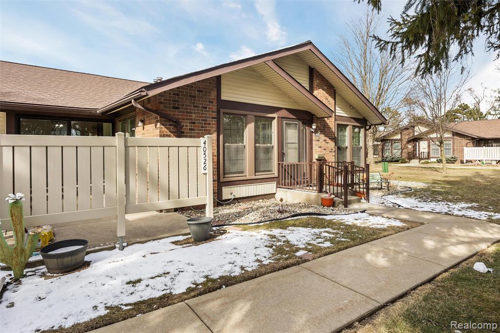 40526 Newport Drive, Plymouth, MI 48170 — Photo 2