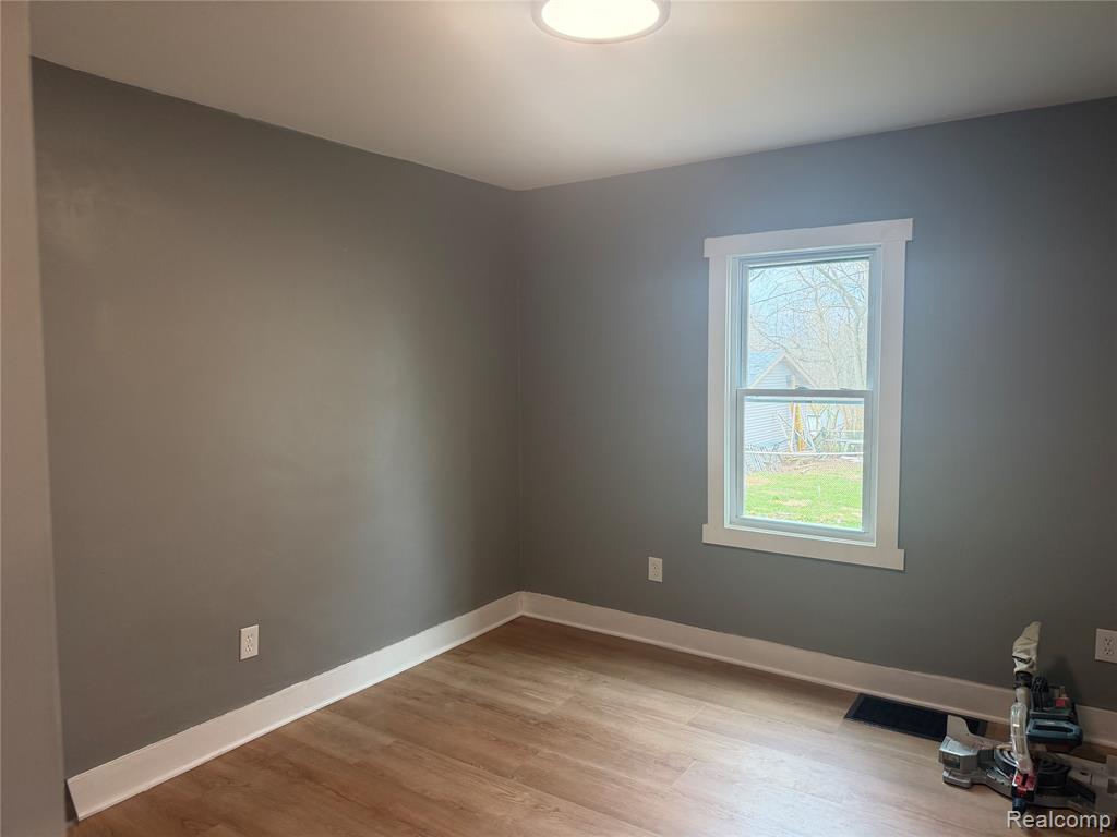 106 W Cornell Avenue, Pontiac, MI 48340 — Photo 12