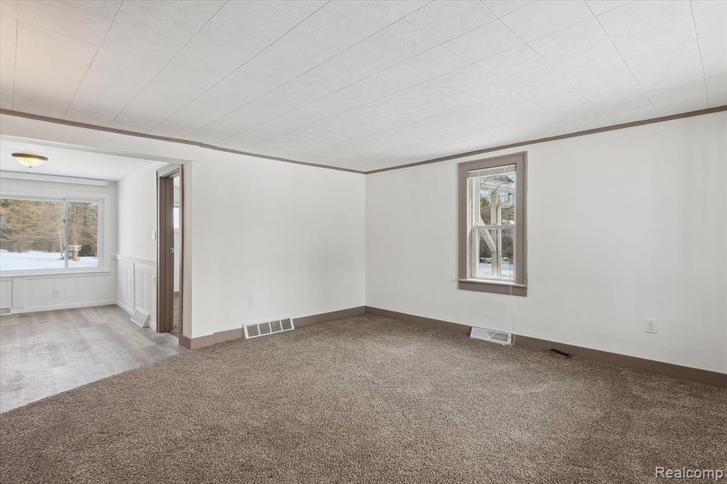 5369 SITKA Street, Burton, MI 48519 — Photo 7