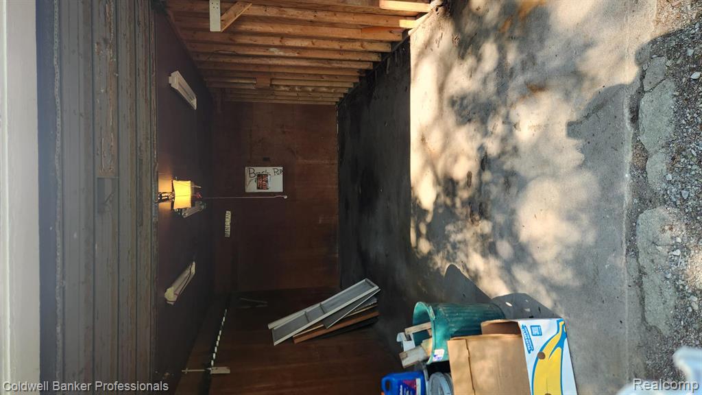 5847 N Lapeer Road, North Branch, MI 48461 — Photo 20