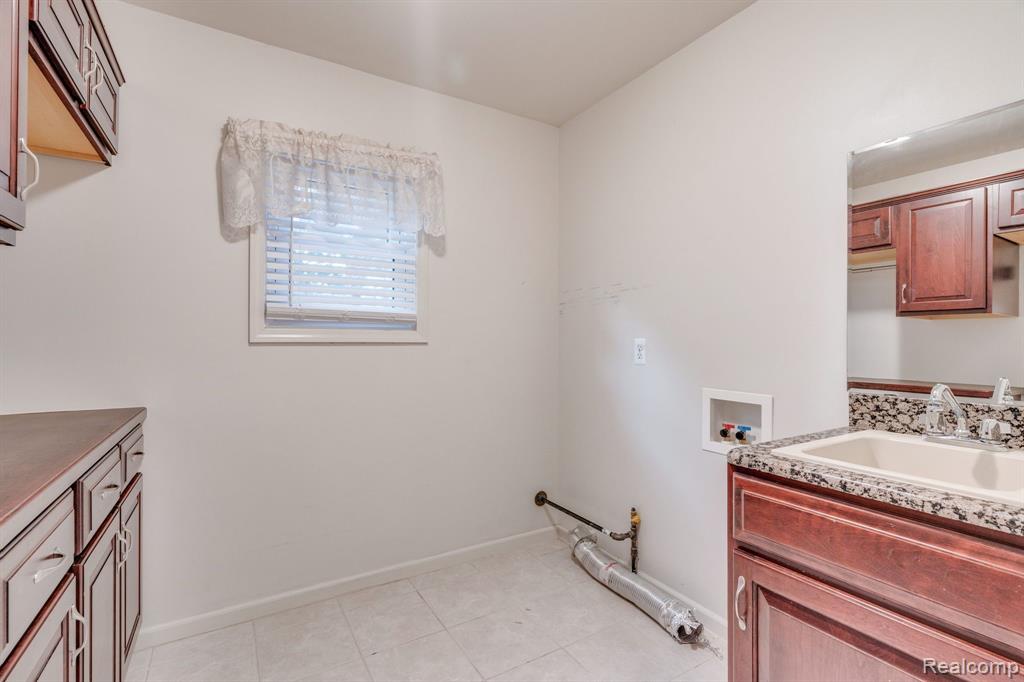 49301 Clinton Terrace Drive, Macomb, MI 48044 — Photo 23