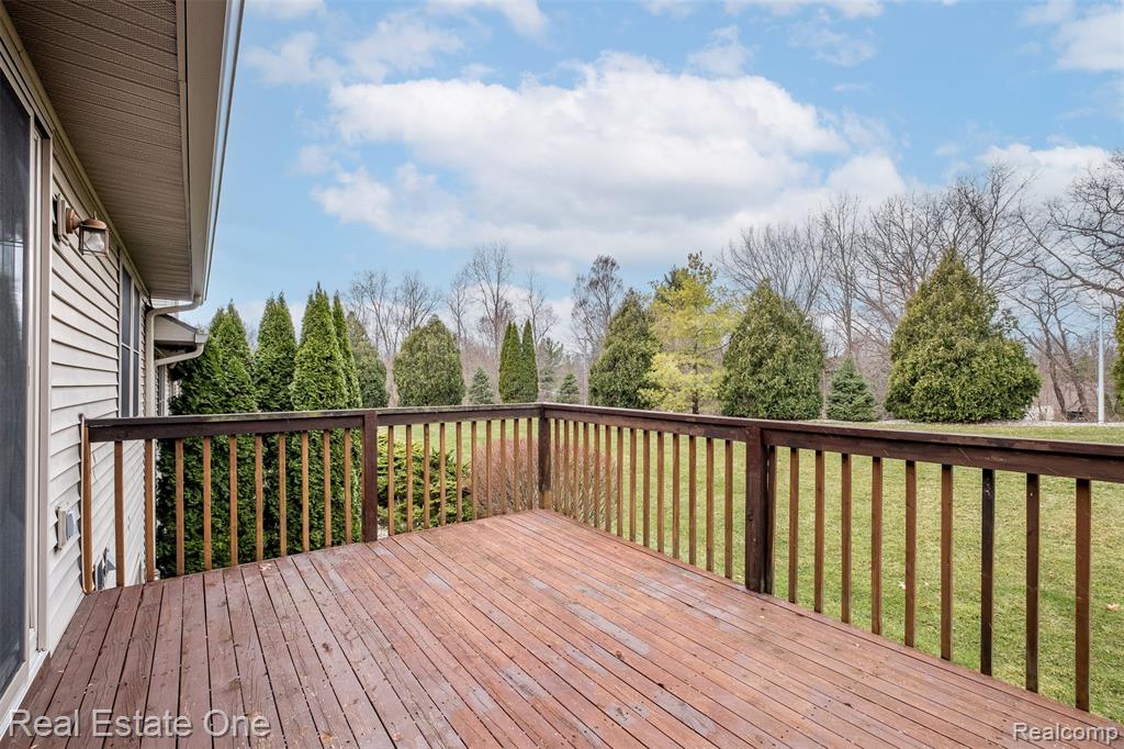 6228 Northridge Hills Drive, Brighton, MI 48116 — Photo 11