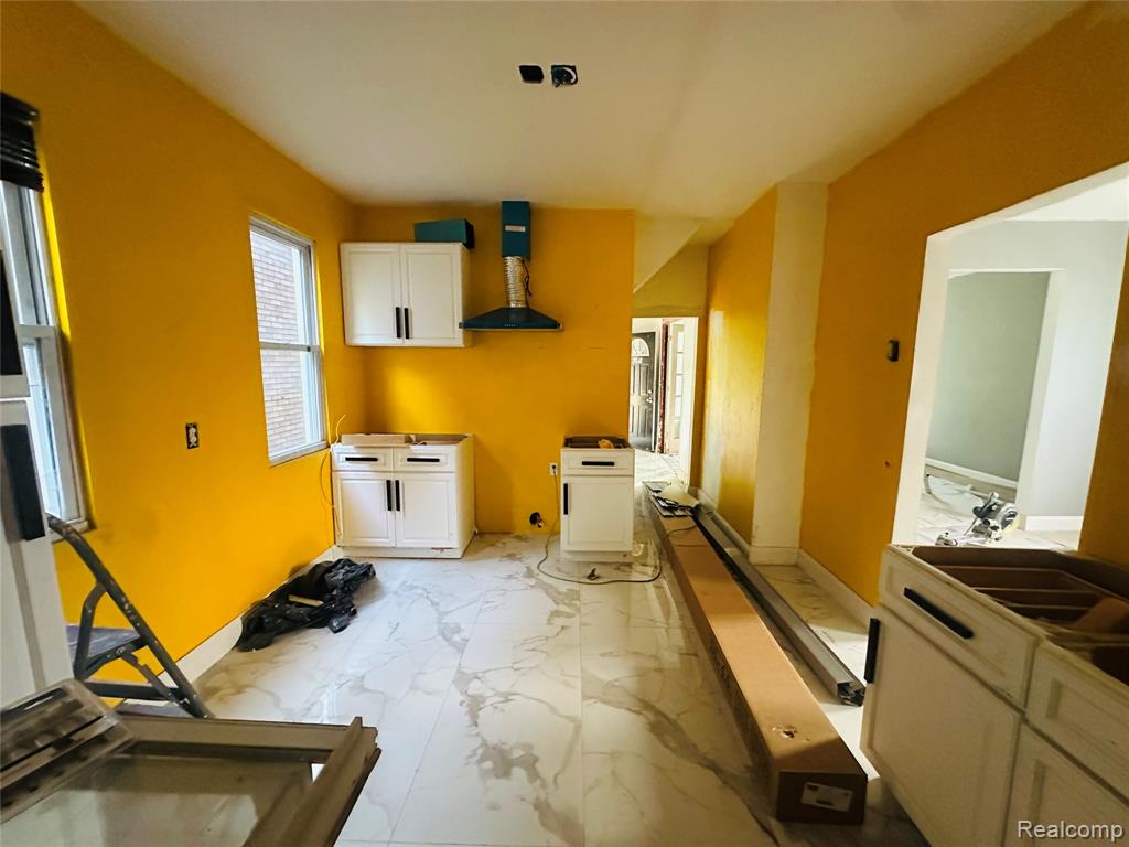 3964 SHERIDAN Street, Detroit, MI 48214 — Photo 10