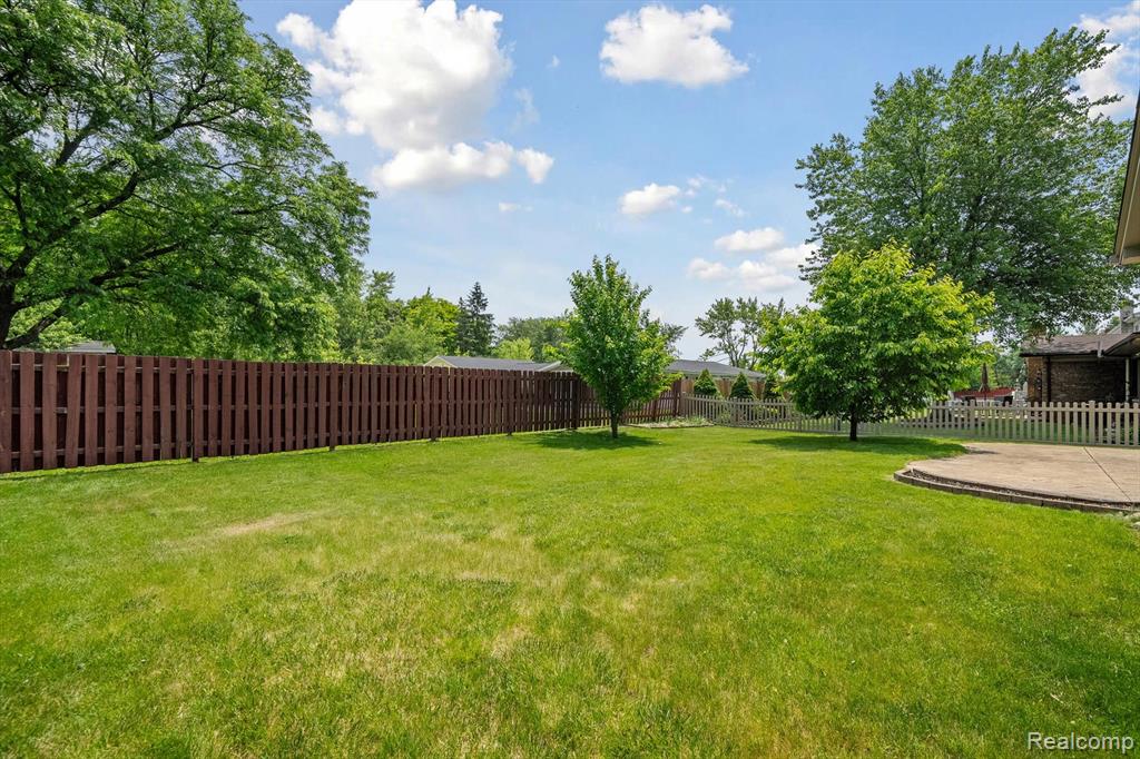 7302 PARKWAY Court, Canton, MI 48187 — Photo 52