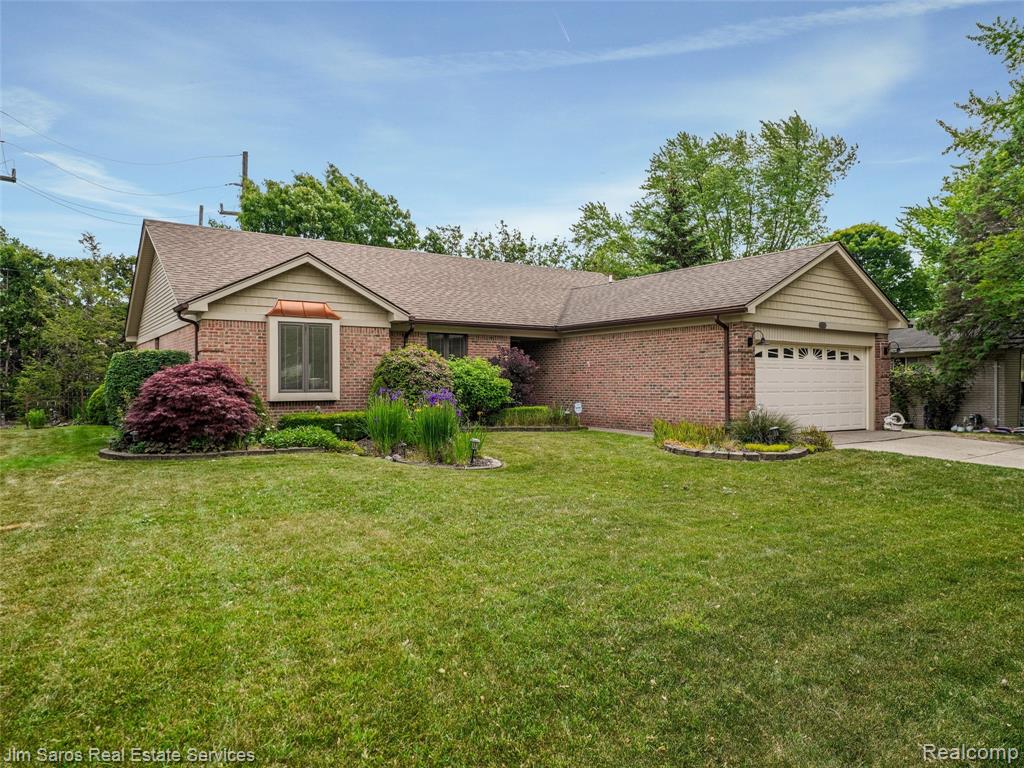 40252 Aynesley Street, Clinton Twp, MI 48038 — Photo 10