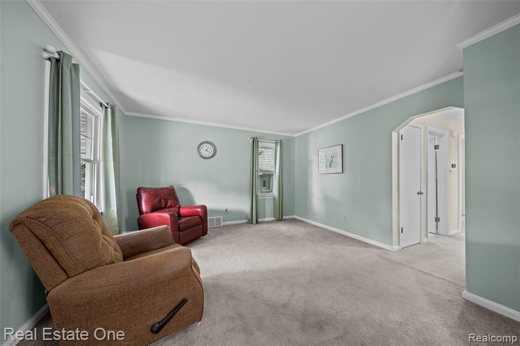 816 N Kenwood Avenue, Royal Oak, MI 48067 — Photo 13