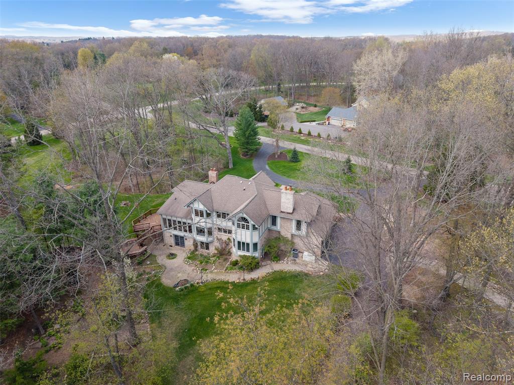561 Valley Drive, Milford, MI 48381 — Photo 72
