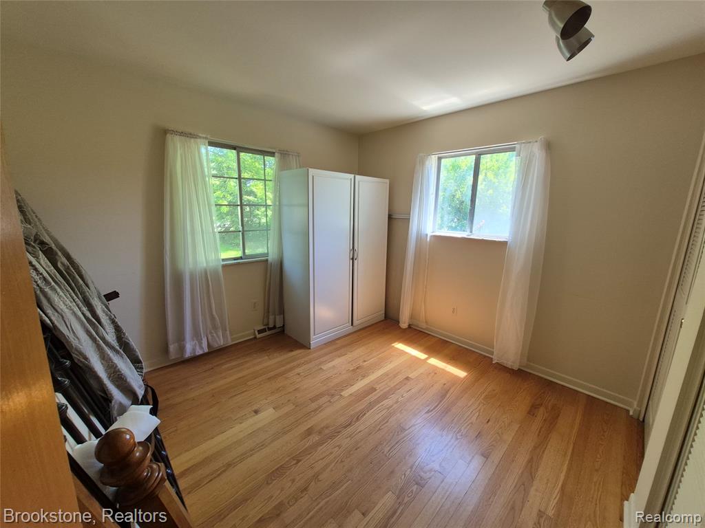 4295 Sashabaw Road, Waterford, MI 48329 — Photo 23