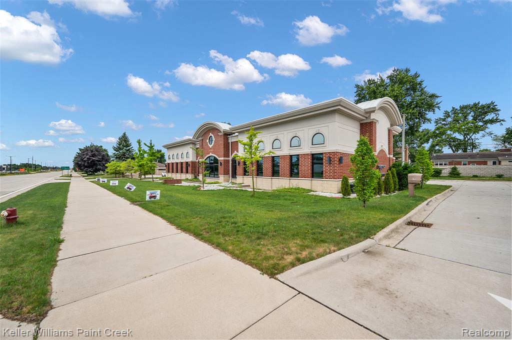 42301 Mound Road, Sterling Heights, MI 48314 — Photo 6