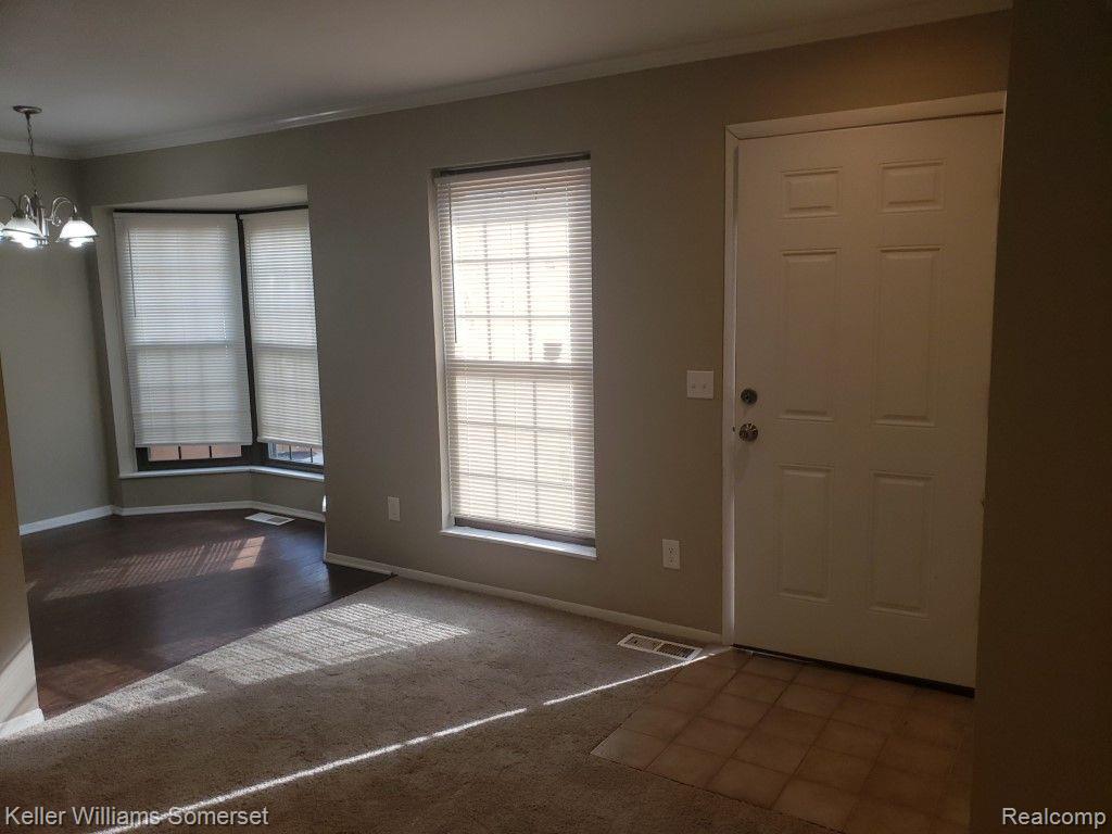 39975 CROSSWINDS, Novi, MI — Photo 12