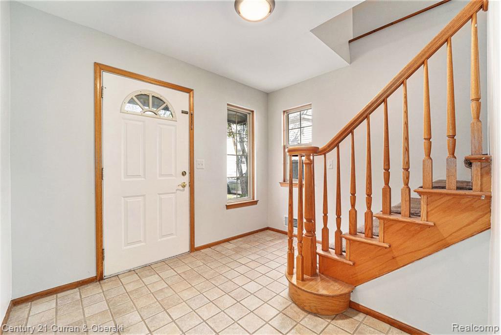 896 Saint Clair Street, Grosse Pointe, MI 48230 — Photo 4