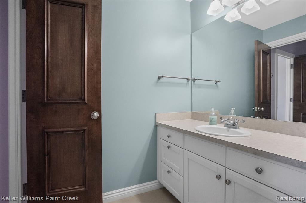 4956 Crestone Way, Rochester, MI 48306 — Photo 47