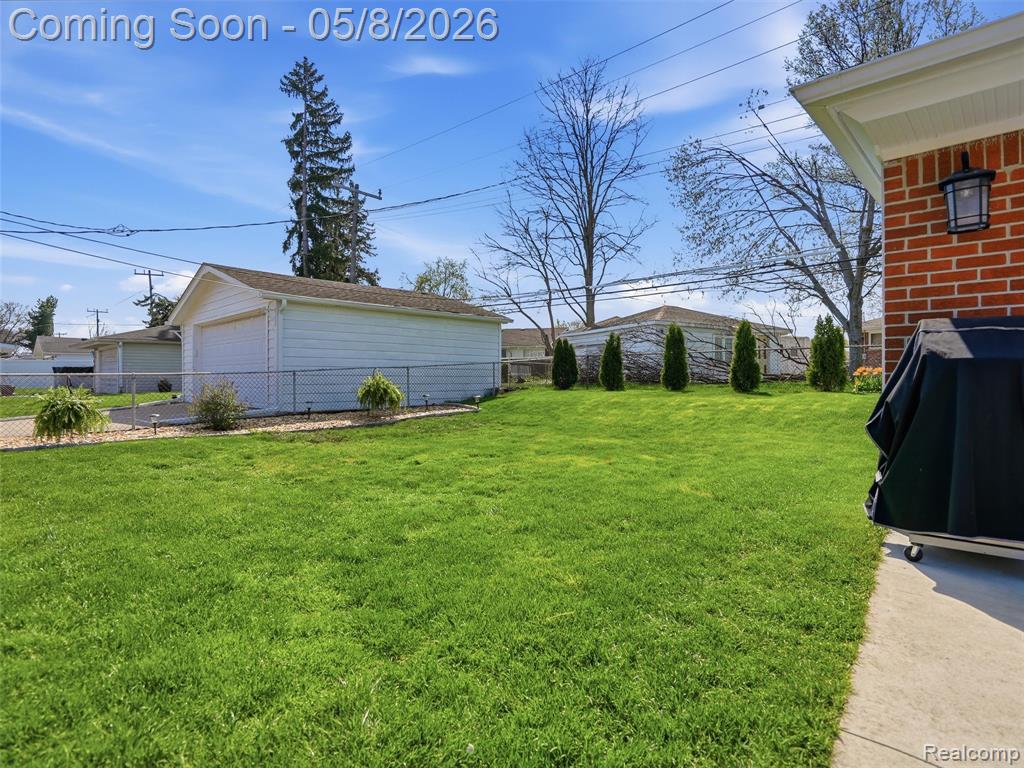 7911 Beatrice, Westland, MI — Photo 47