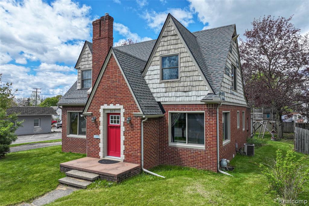 317 E Grand River Avenue, Fowlerville, MI 48836 — Photo 20