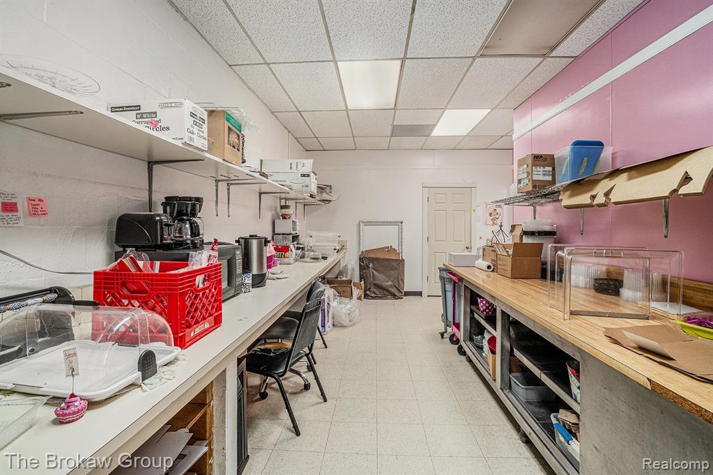 5518 E Atherton Road, Burton, MI 48519 — Photo 9