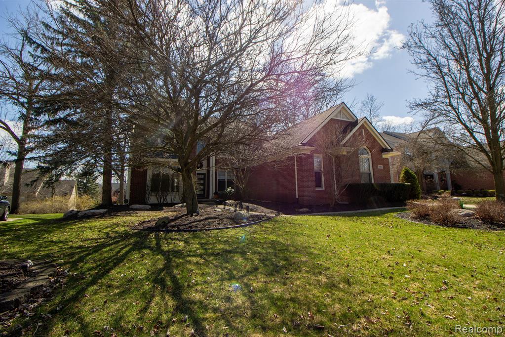 40655 PAISLEY Circle, Novi, MI 48377 — Photo 2
