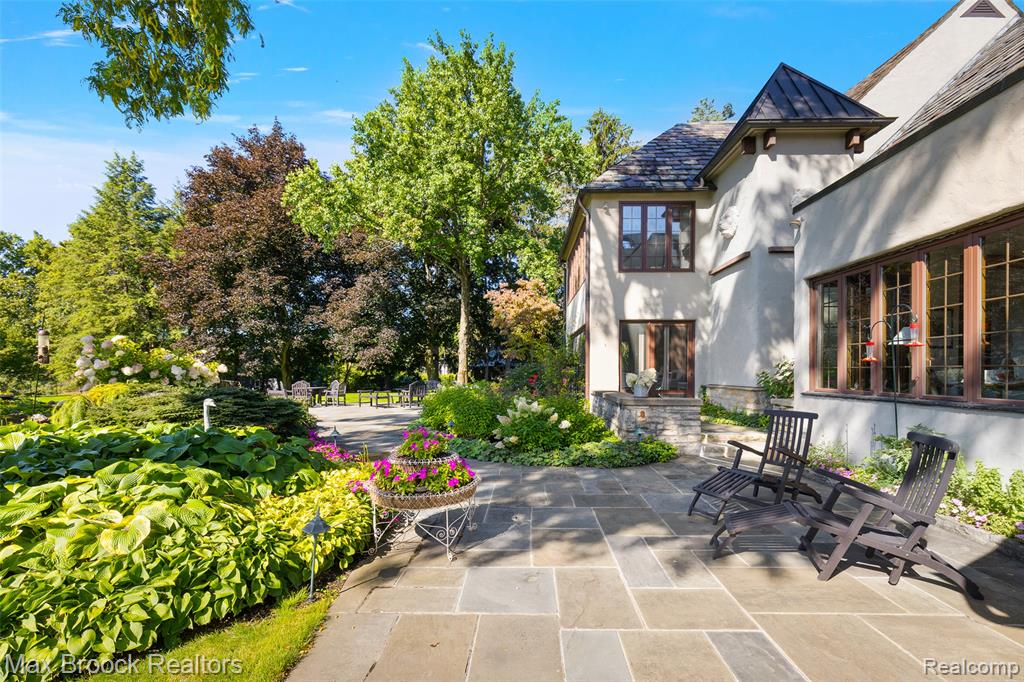 65 Lone Pine Road, Bloomfield Hills, MI 48304 — Photo 51