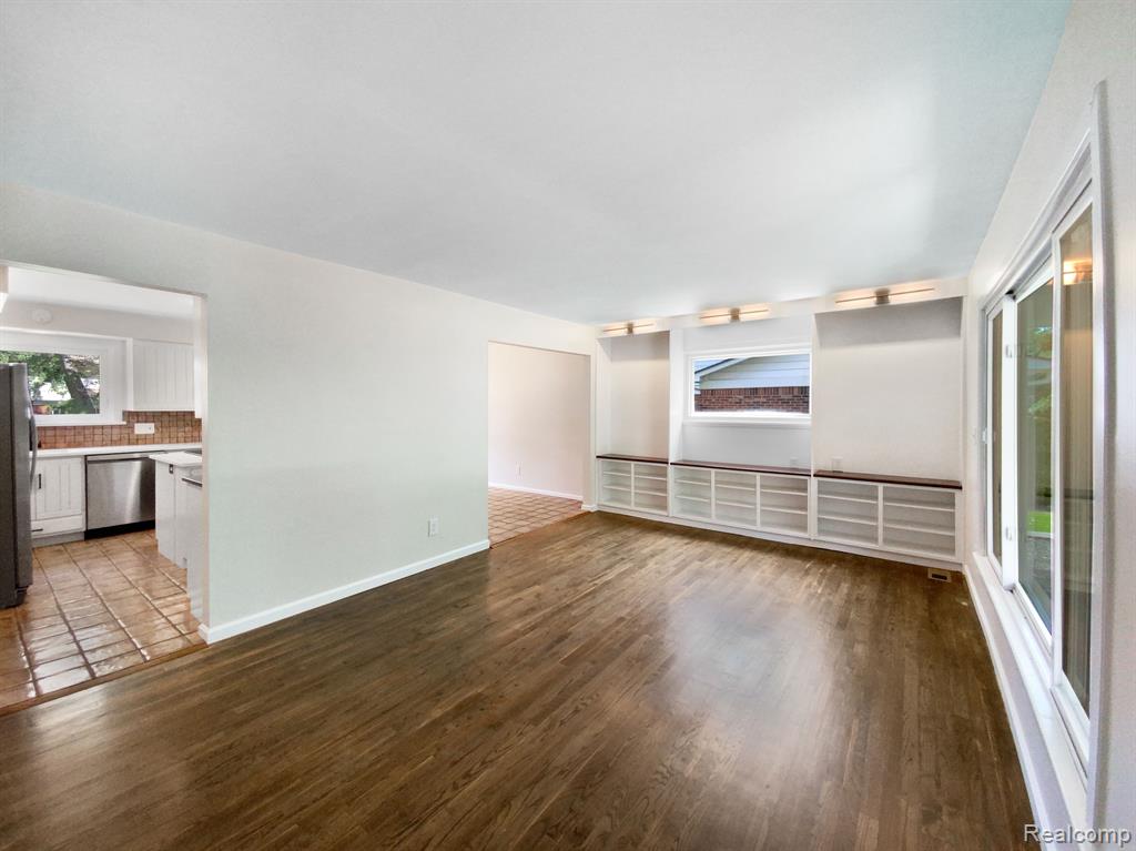 2887 BAYLIS Drive, Ann Arbor, MI 48108 — Photo 14