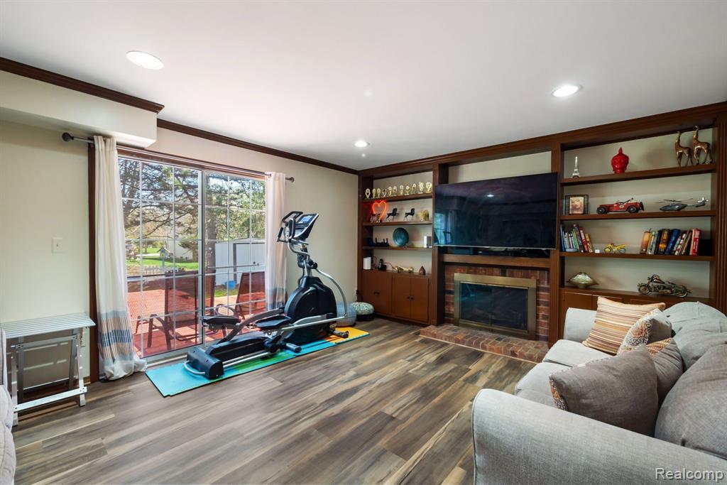 5784 FAIRCASTLE Drive, Troy, MI 48098 — Photo 10