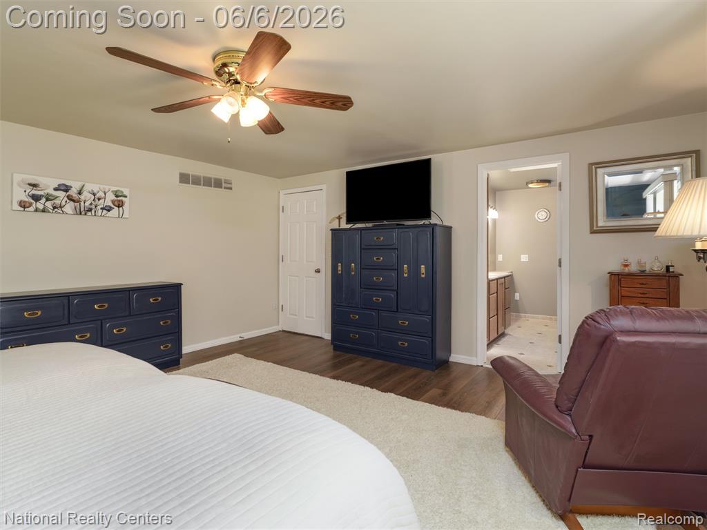 45420 Harmony Lane, Belleville, MI 48111 — Photo 33