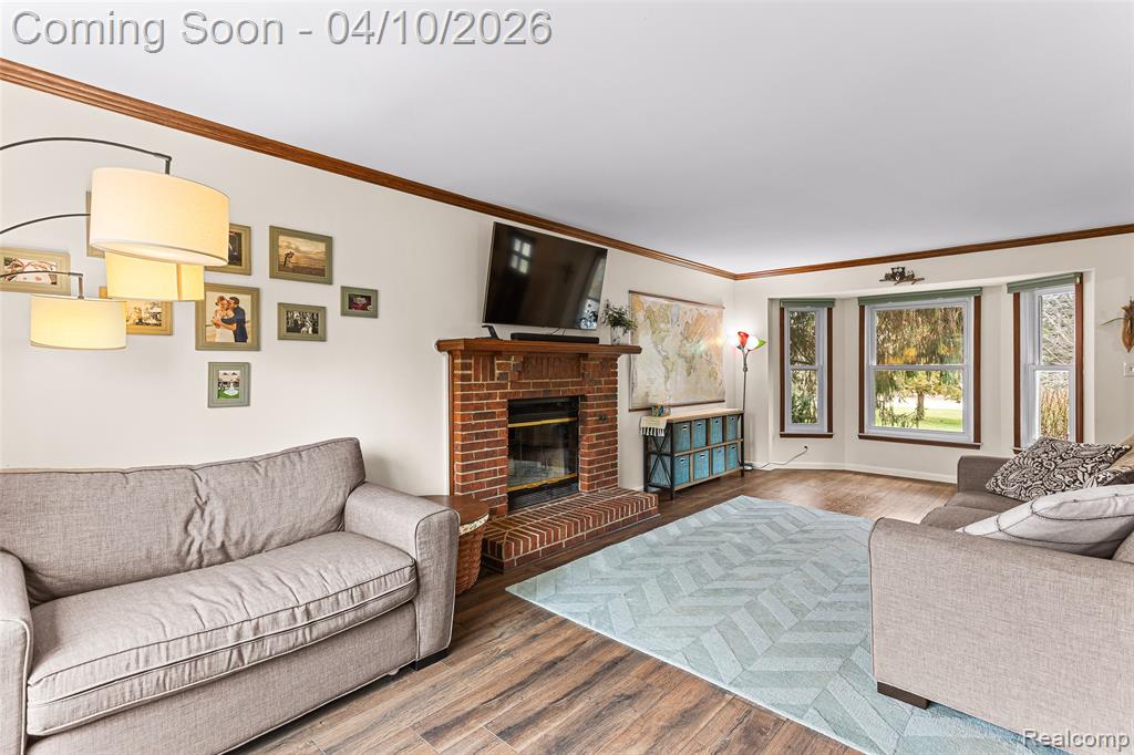 6374 Rickett Road, Brighton, MI 48116 — Photo 4