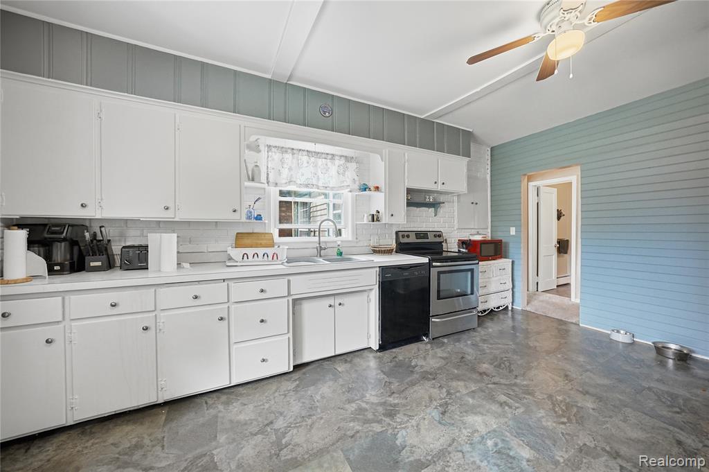 6790 Weyer Road, Imlay City, MI 48444 — Photo 11