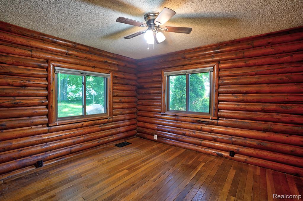 545 BANCROFT Street, Imlay City, MI 48444 — Photo 15