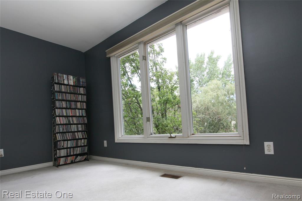 3991 Oakfield Court, Shelby Twp, MI 48316 — Photo 33