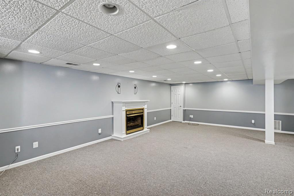 6076 Evergreen Lane, Grand Blanc, MI 48439 — Photo 15