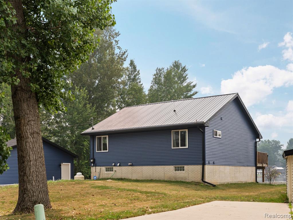 6677 Circle Drive, Harrison, MI 48625 — Photo 45
