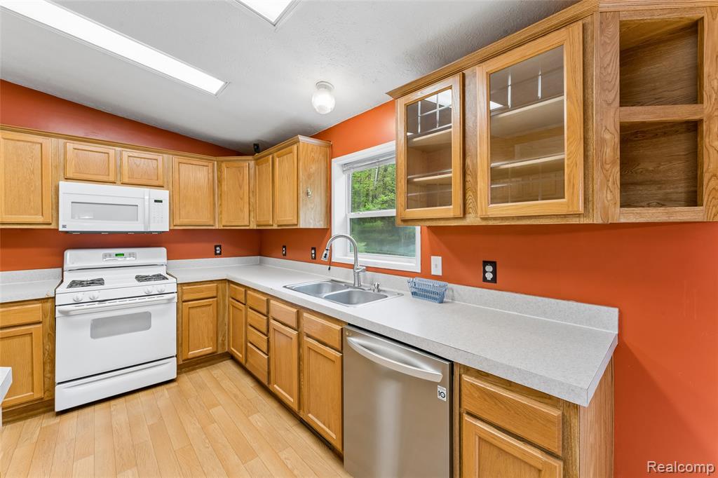 4587 Brown Road, Vassar, MI 48768 — Photo 29
