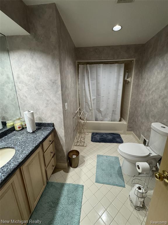 3989 S Shore Drive, Commerce Twp, MI 48382 — Photo 39