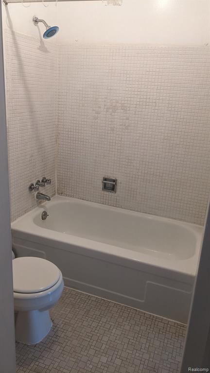 1565 CHERBONEAU, Detroit, MI 48207 — Photo 9