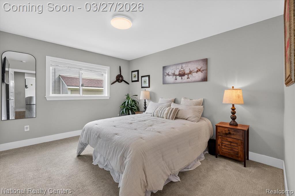 946 Dunreath Street, Wolverine Lake, MI 48390 — Photo 22