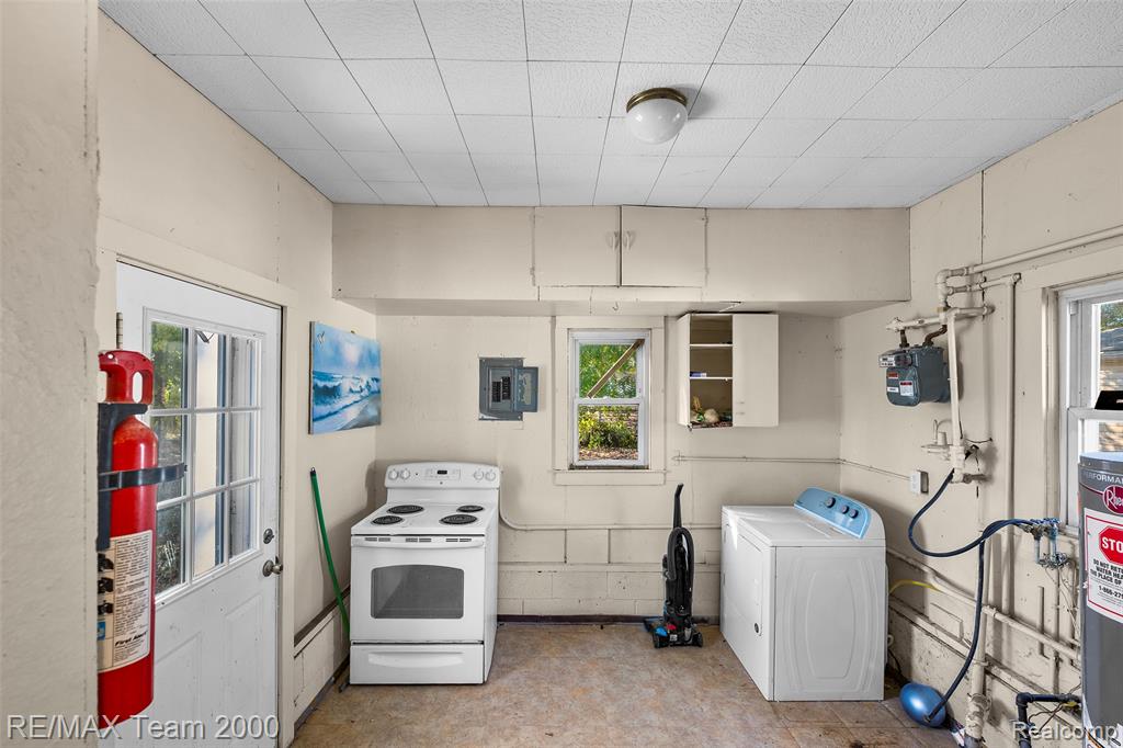 6627 Mayburn Street, Dearborn Heights, MI 48127 — Photo 16