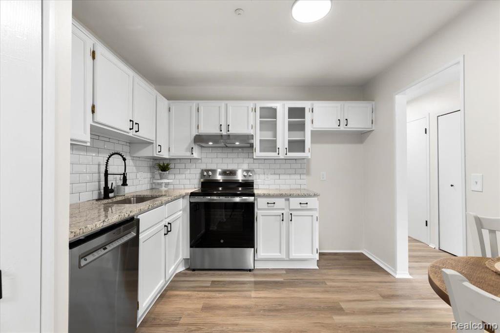 41199 SOUTHWIND Drive, Canton, MI 48188 — Photo 9