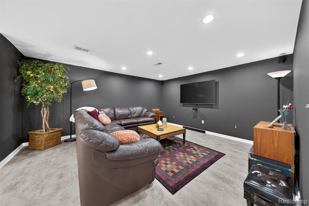 41621 Hempshire Street, Novi, MI — Photo 48