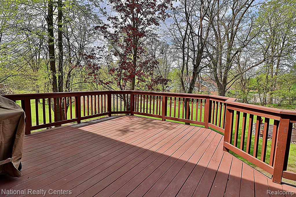 6400 PINECREST, West Bloomfield, MI — Photo 6