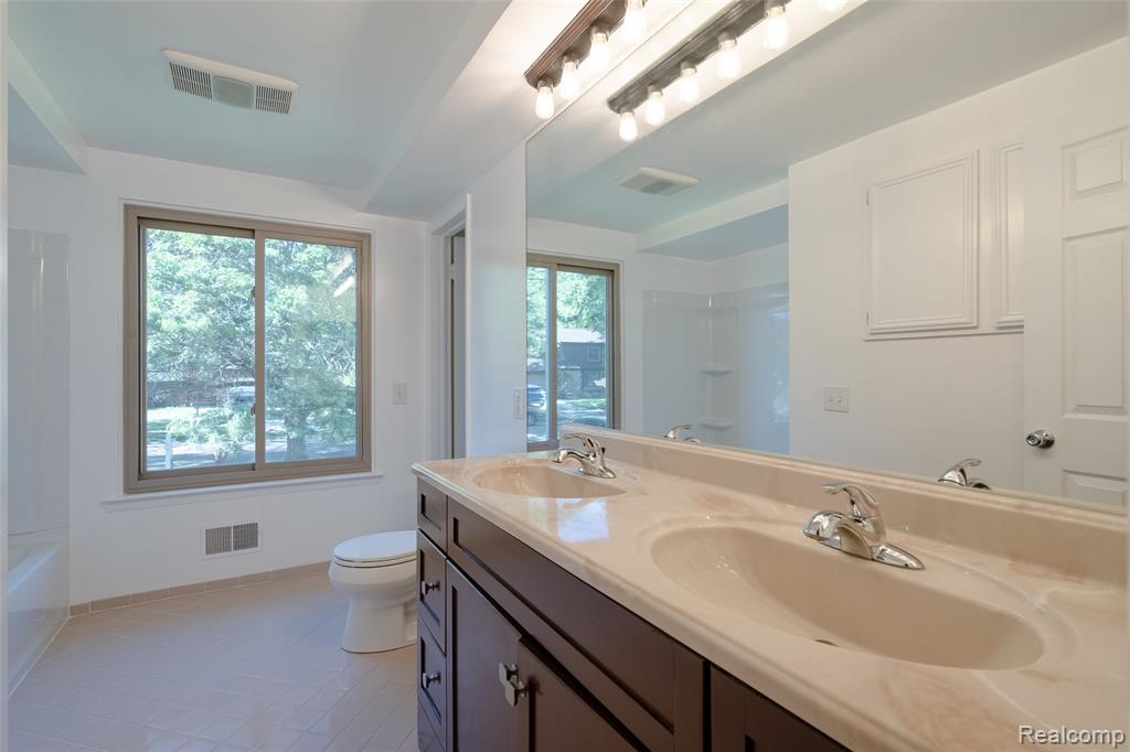 45429 Brunswick Drive, Canton, MI 48187 — Photo 35