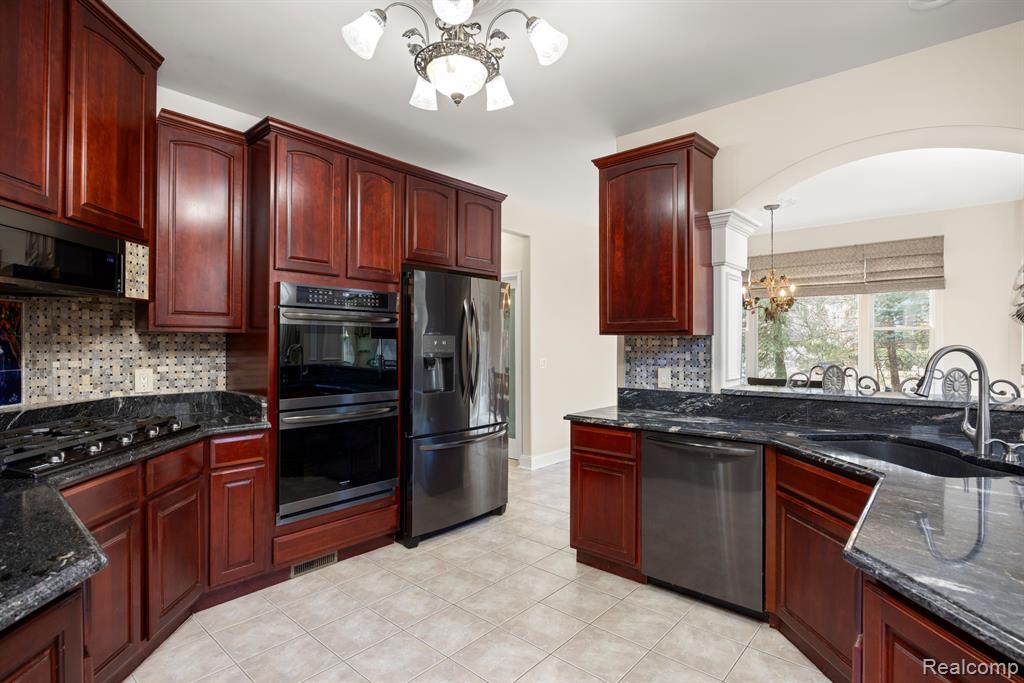 6307 WILDWOOD Lane, West Bloomfield, MI 48324 — Photo 15
