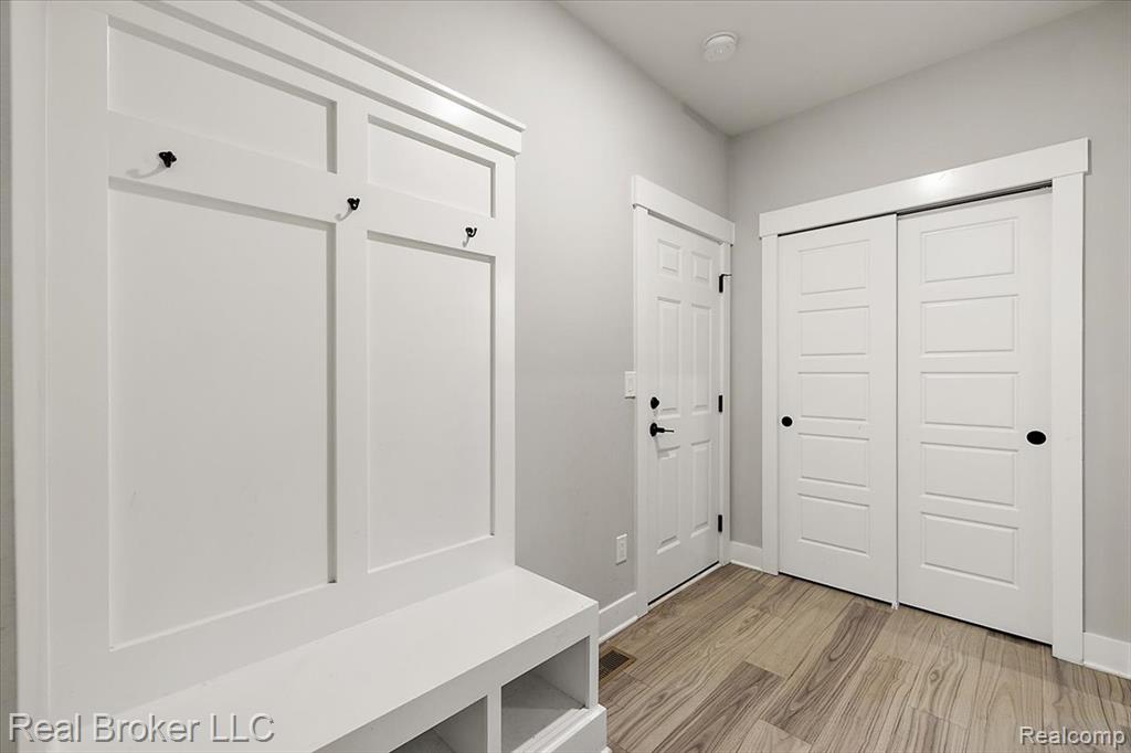 52044 Barnstaple Drive, Northville, MI 48167 — Photo 15