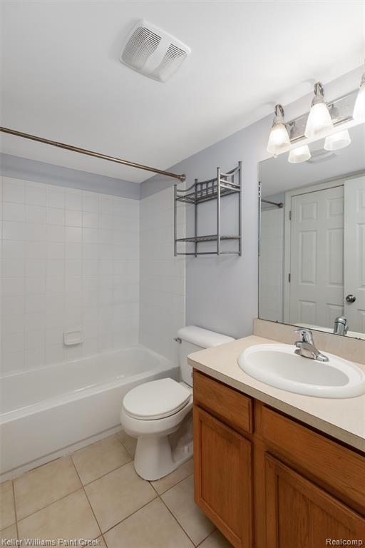 1093 Foxboro, Troy, MI 48083 — Photo 13