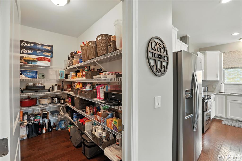 7742 Gannon, Utica, MI 48317 — Photo 14