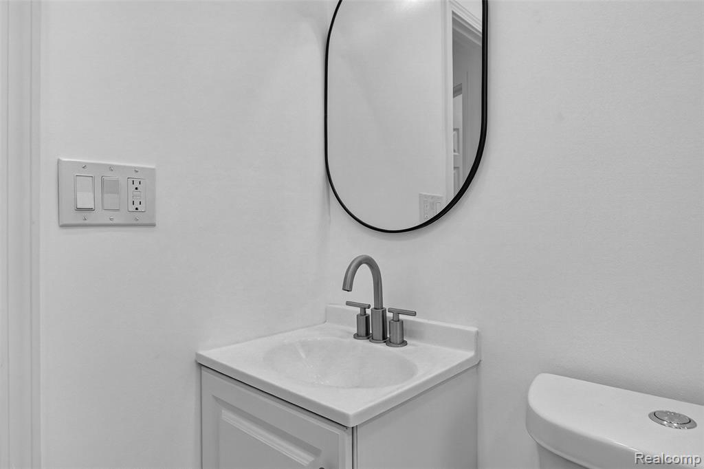 16883 Santa Rosa Drive, Detroit, MI 48221 — Photo 23